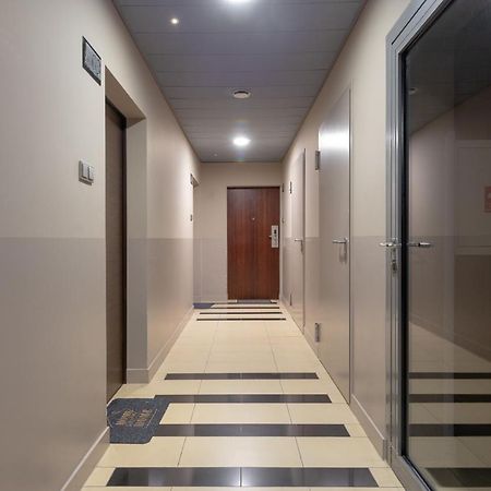 Grzybowska Platinum Apartment Tower A Warsaw Ngoại thất bức ảnh