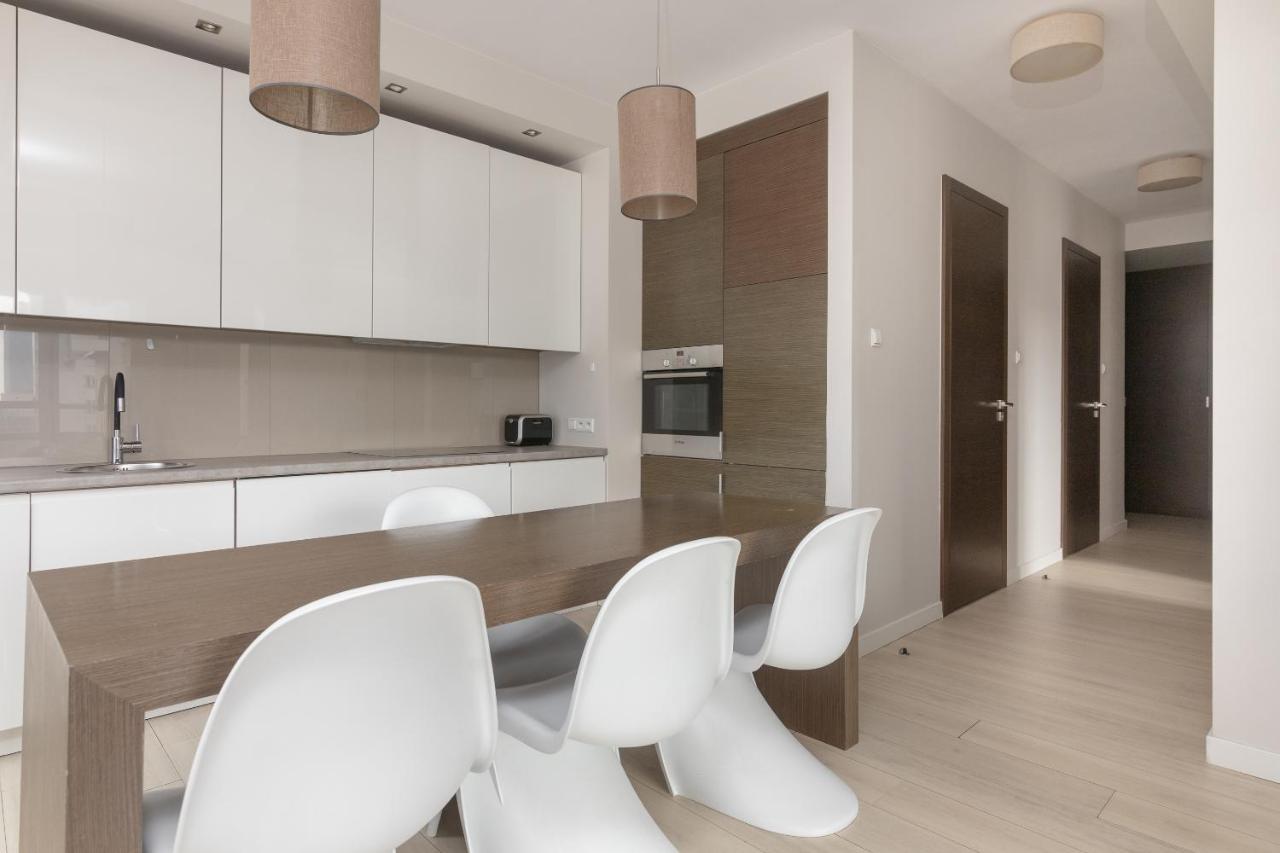 Grzybowska Platinum Apartment Tower A Warsaw Ngoại thất bức ảnh