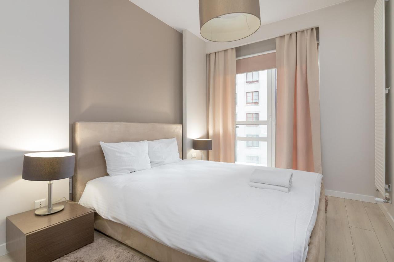 Grzybowska Platinum Apartment Tower A Warsaw Ngoại thất bức ảnh