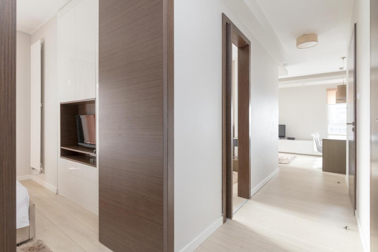 Grzybowska Platinum Apartment Tower A Warsaw Ngoại thất bức ảnh