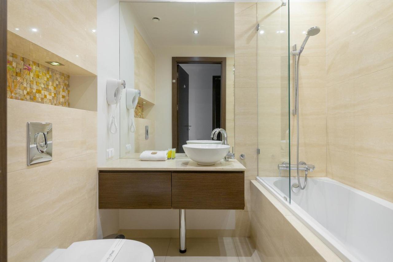 Grzybowska Platinum Apartment Tower A Warsaw Ngoại thất bức ảnh